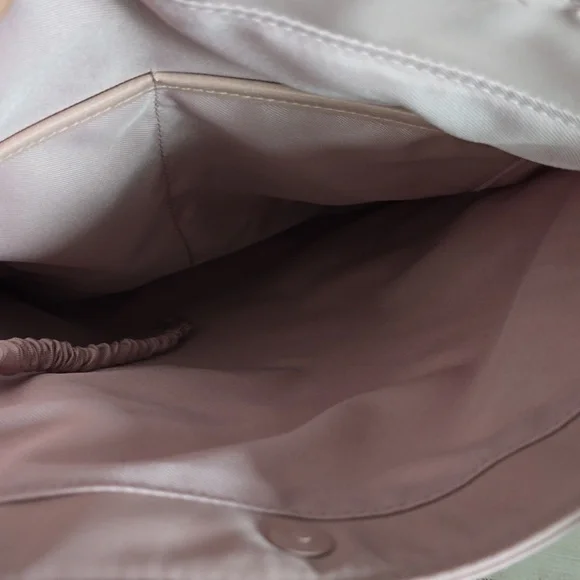 BEIS The Commuter Tote In Atlas Pink - Picture 11 of 12